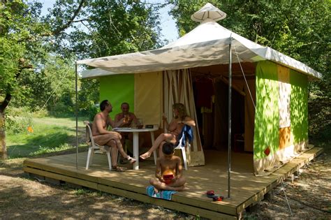 nude camping|Camping naturiste en France 